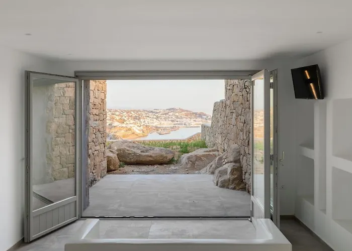 Almi In Mykonos Tourlos